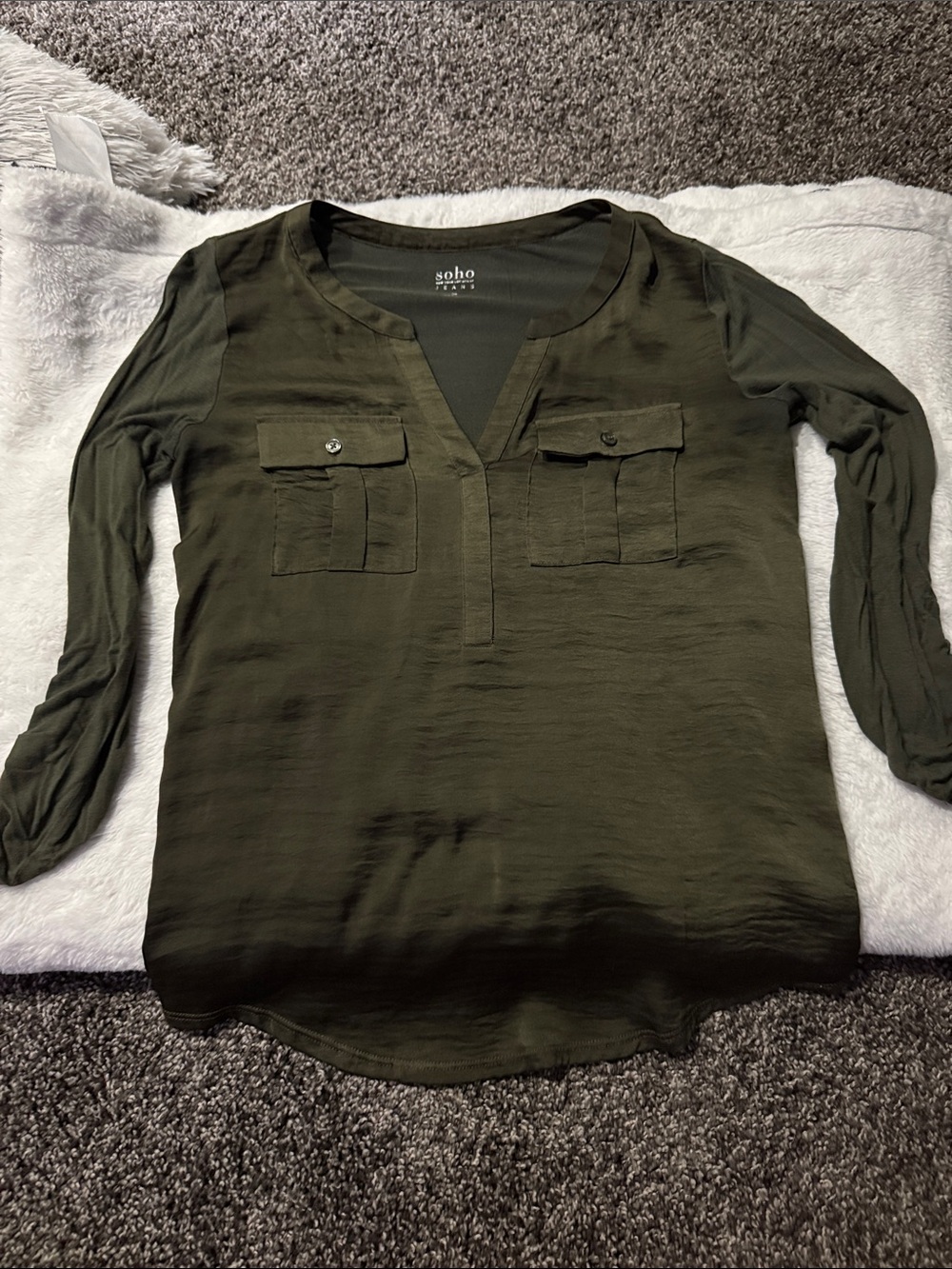 Soho Olive Green V-Neck Button-Pocket Blouse